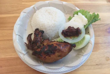 ES TELER DAN AYAM BAKAR MEGARIA